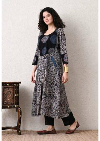 Tavsiapparel Kalamkari Cotton Kurta – Where Art Meets Everyday Elegance